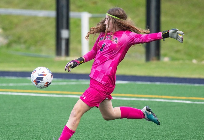 Mallory Amirian collected 16 saves in defeat for the Trailblazers.